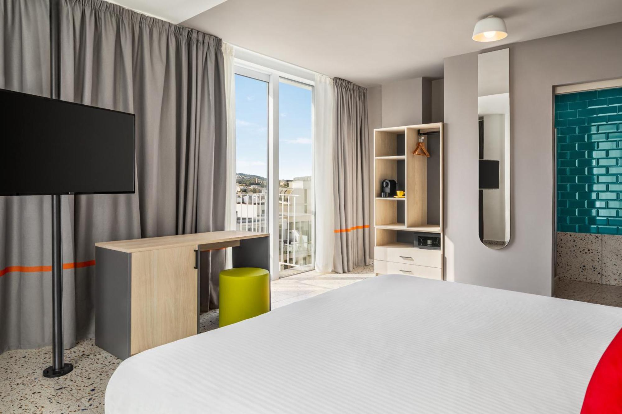 Quadro Hotel, Trademark Collection By Wyndham St. Julian's Exterior foto