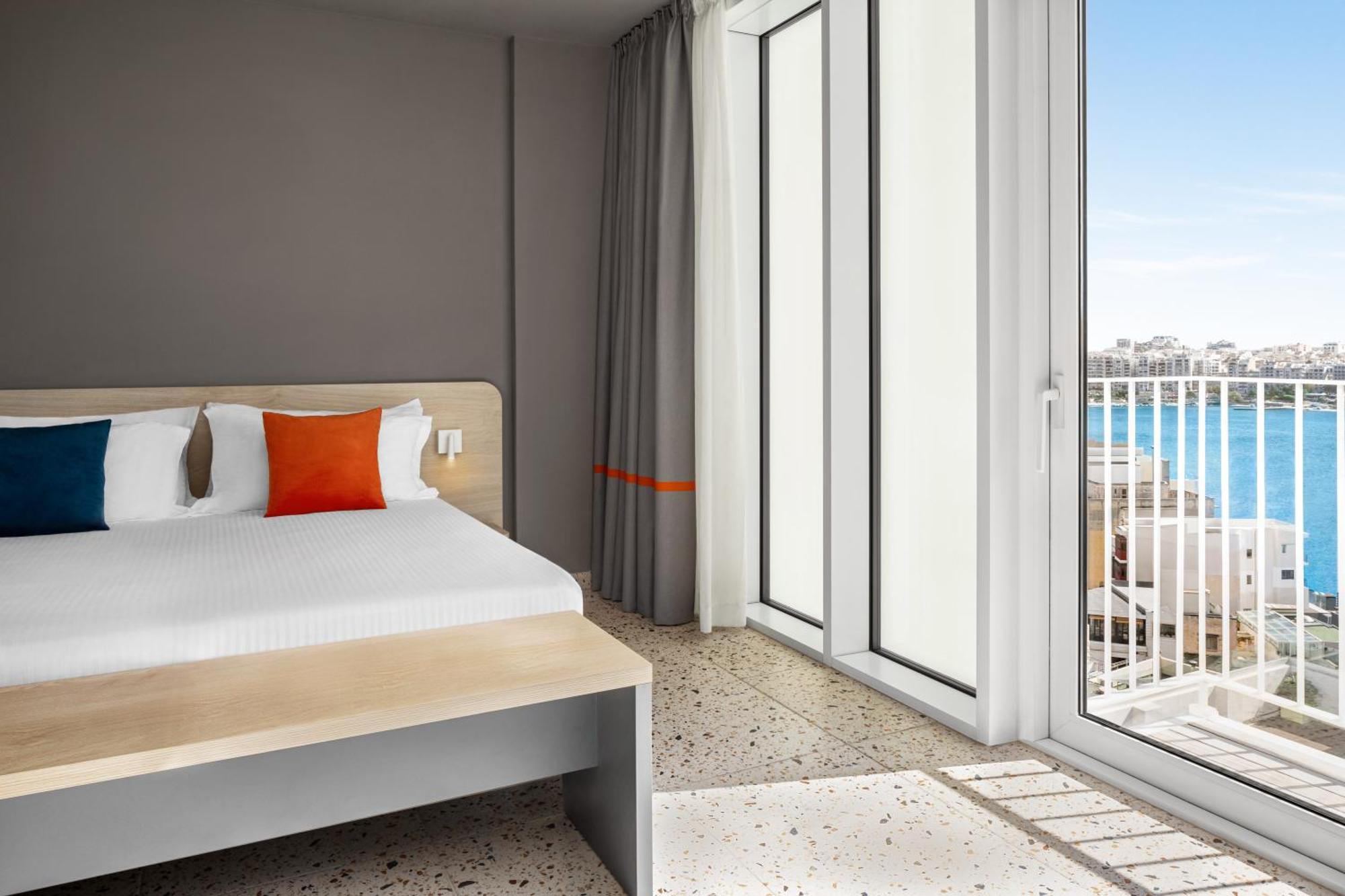 Quadro Hotel, Trademark Collection By Wyndham St. Julian's Exterior foto