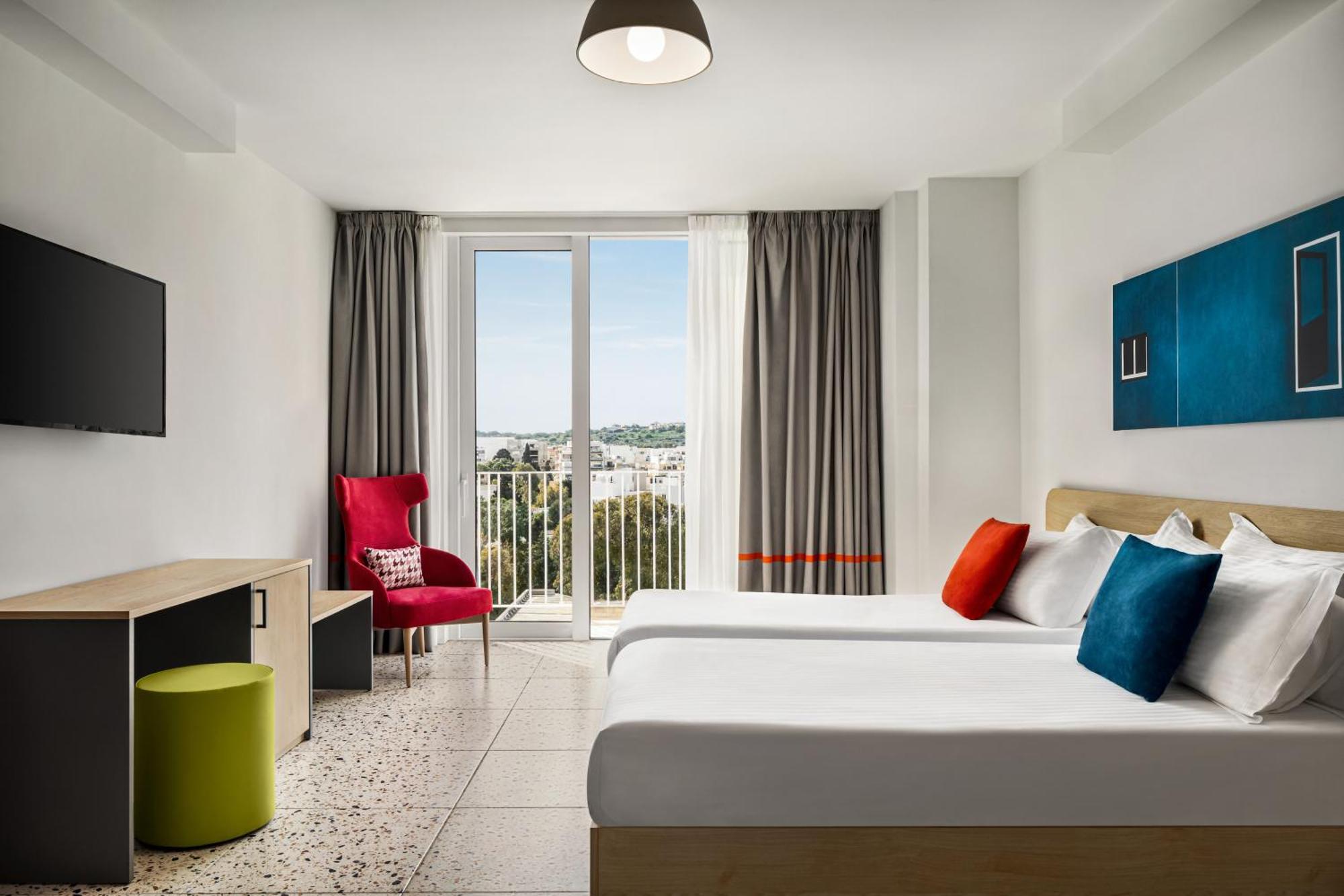 Quadro Hotel, Trademark Collection By Wyndham St. Julian's Exterior foto