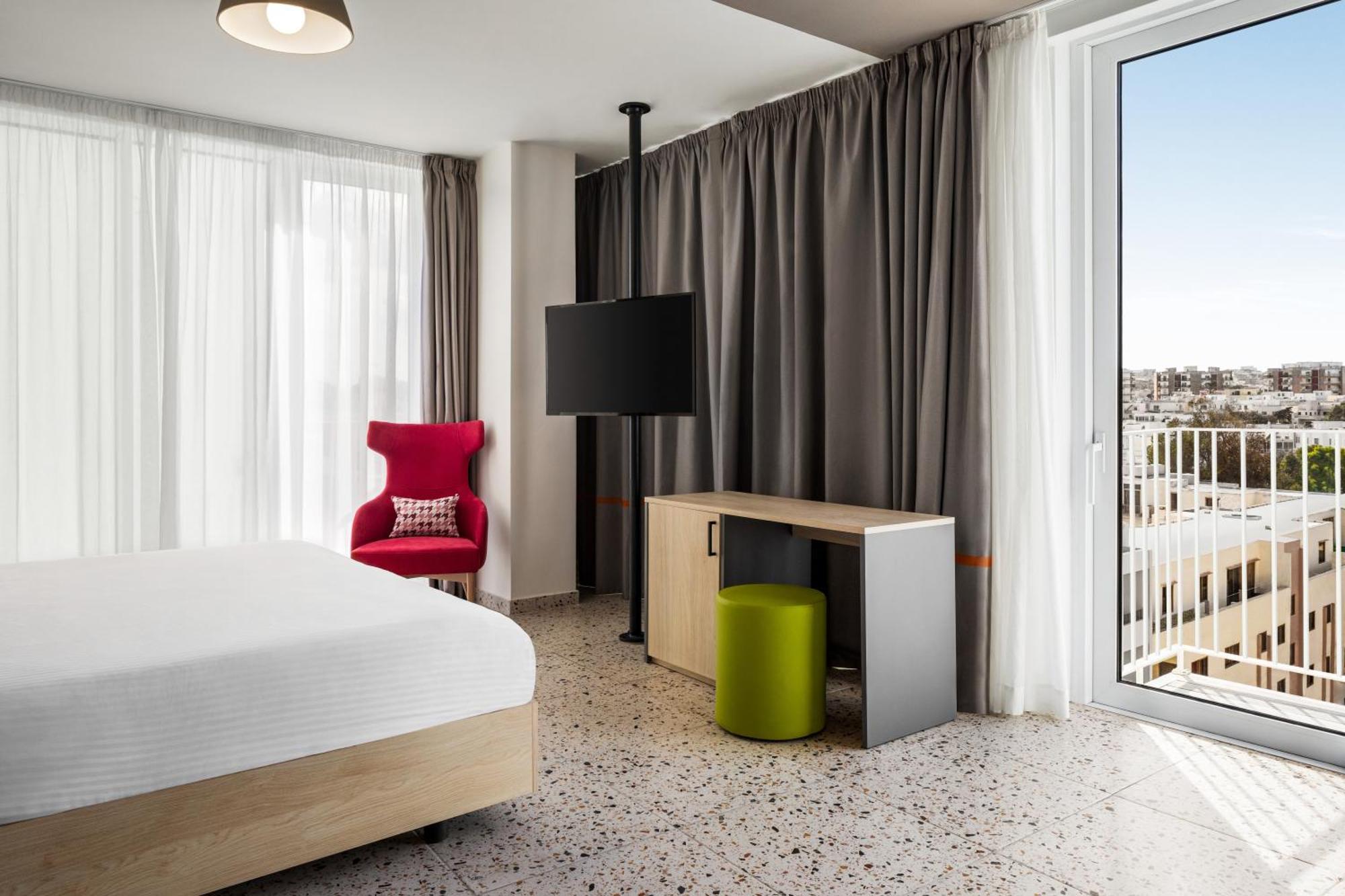 Quadro Hotel, Trademark Collection By Wyndham St. Julian's Exterior foto