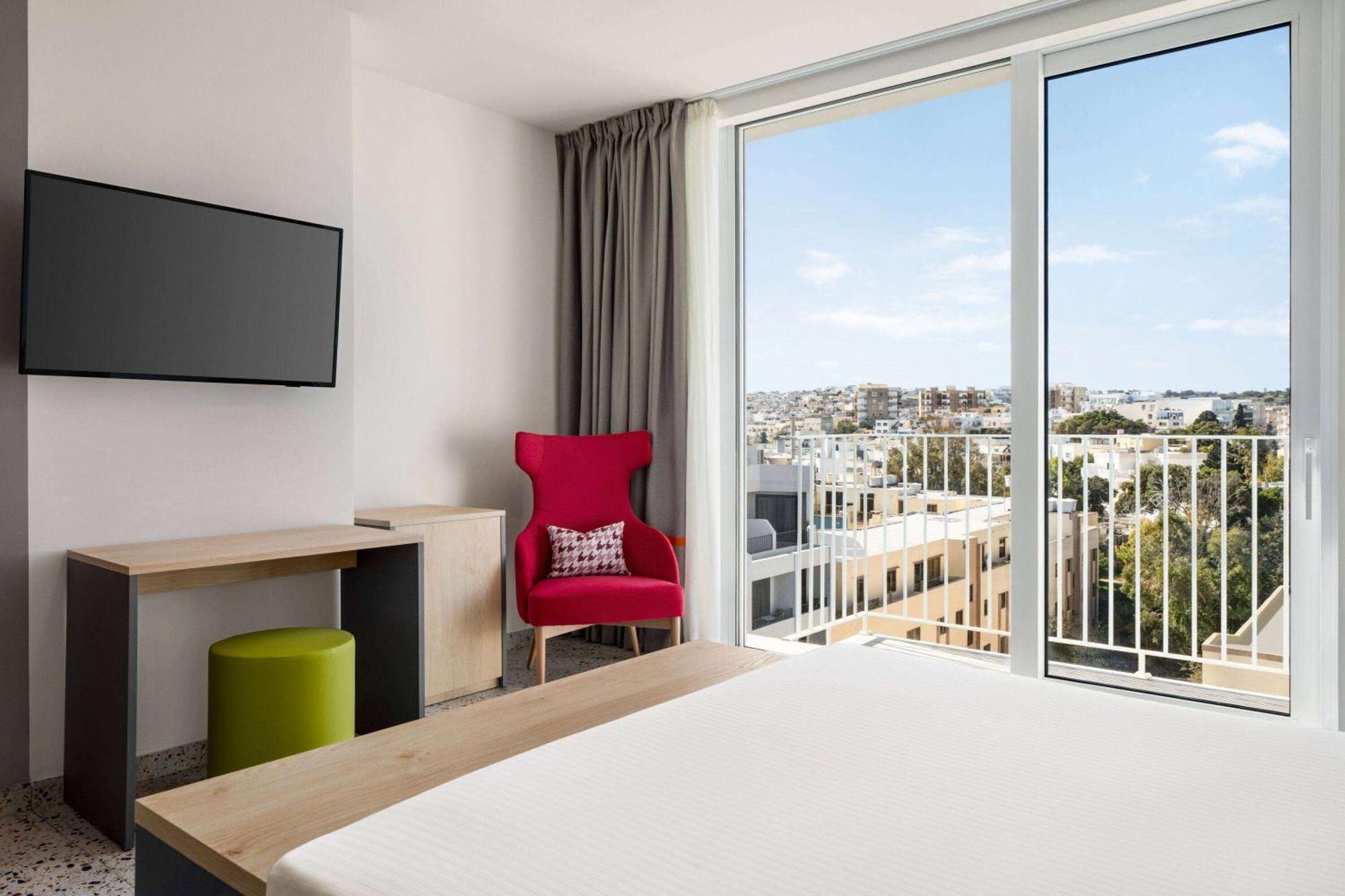 Quadro Hotel, Trademark Collection By Wyndham St. Julian's Exterior foto