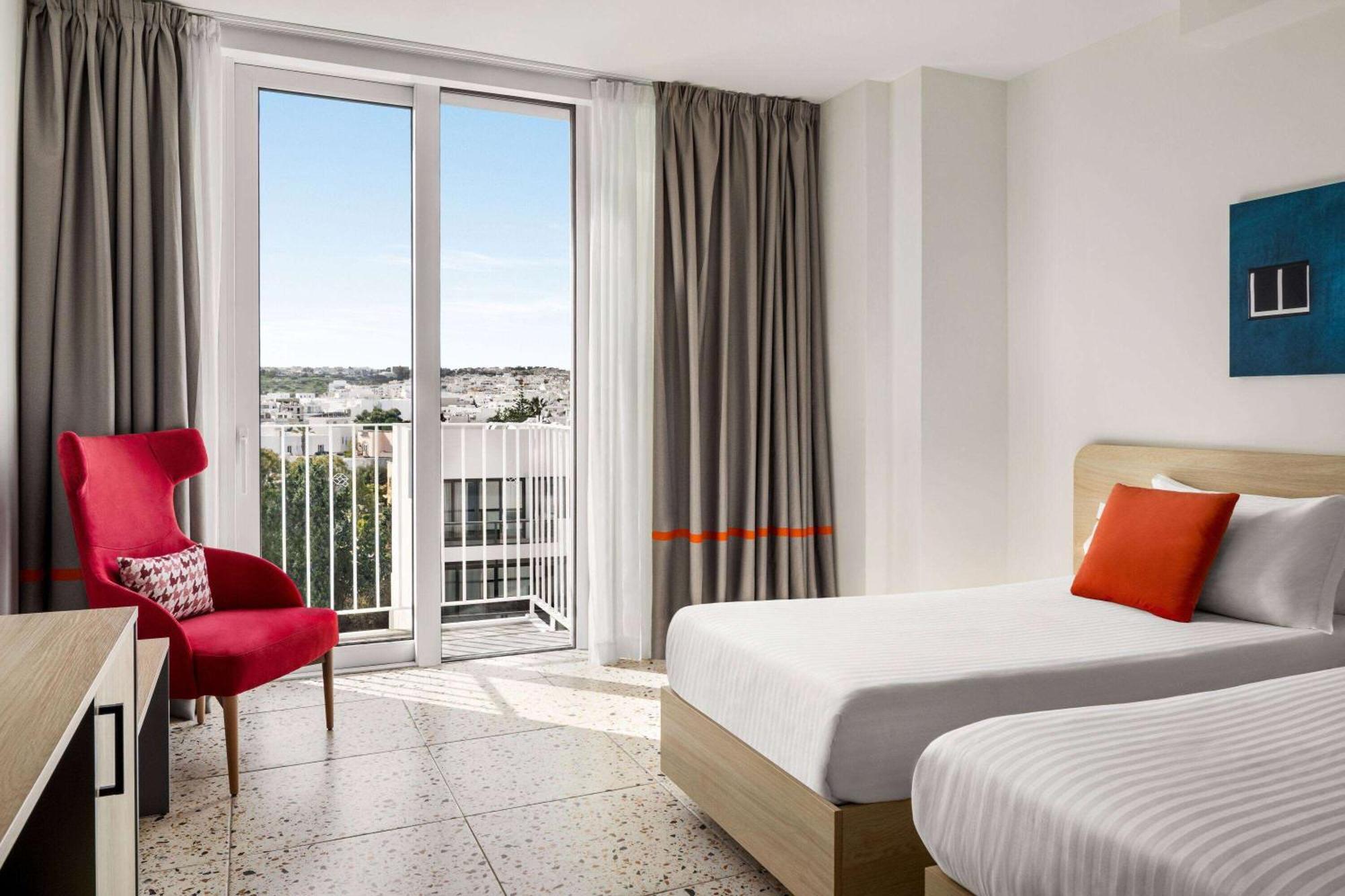 Quadro Hotel, Trademark Collection By Wyndham St. Julian's Exterior foto
