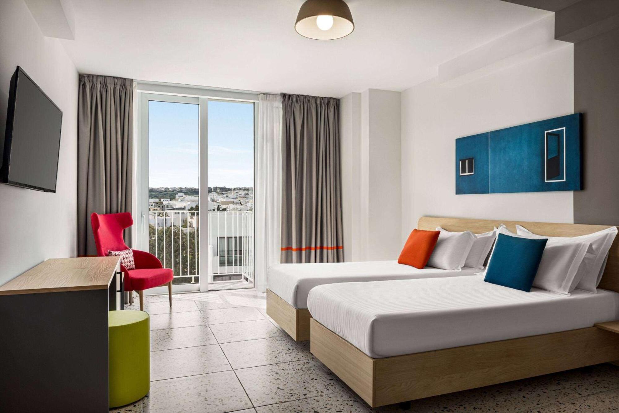 Quadro Hotel, Trademark Collection By Wyndham St. Julian's Exterior foto