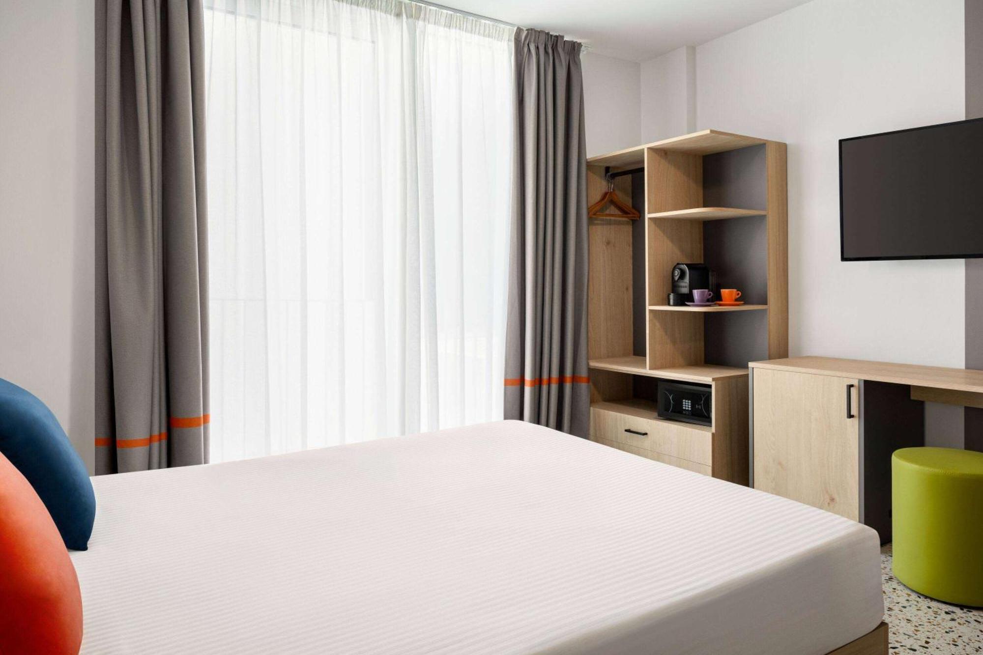 Quadro Hotel, Trademark Collection By Wyndham St. Julian's Exterior foto