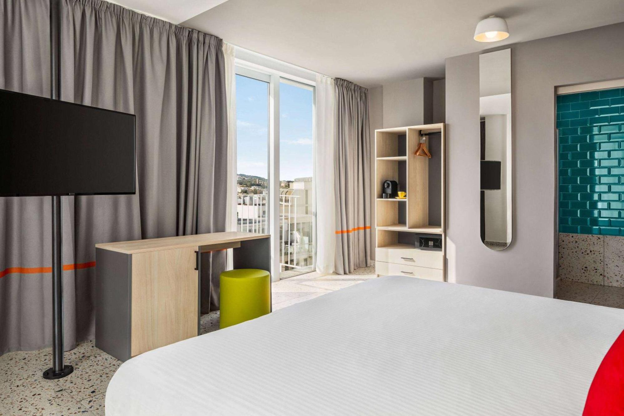 Quadro Hotel, Trademark Collection By Wyndham St. Julian's Exterior foto